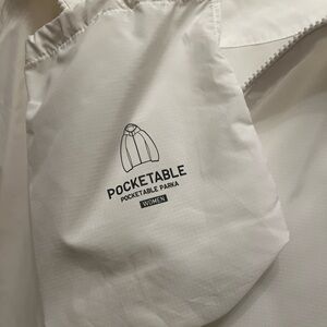 Uniqlo Pocketable UV Protection Parka
